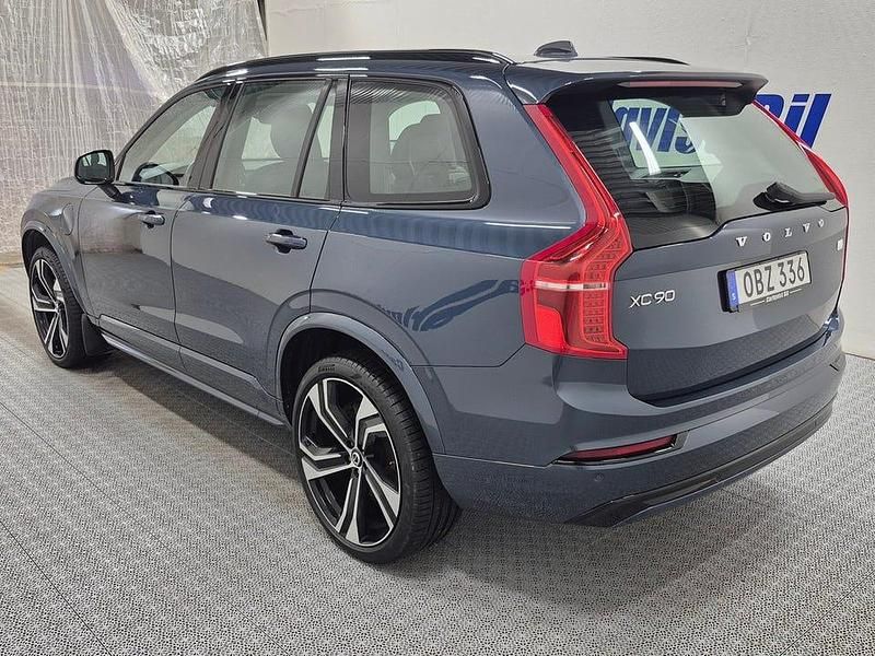 Begagnad Volvo XC90 Plus 310 HK (228 kW) 2023 Denimblå metallic SUV