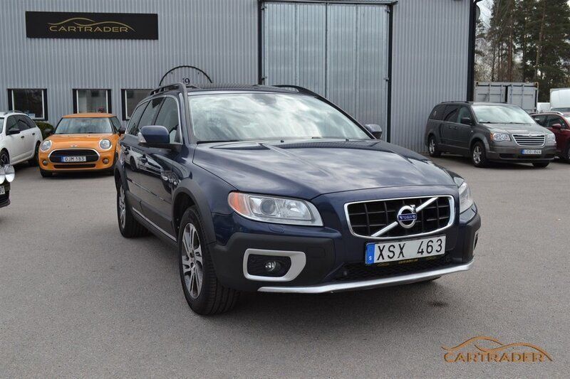 Blå Begagnad 2013 Volvo XC70 Momentum SUV | 159 900 kr (Lite dyr) - Bild 1/4