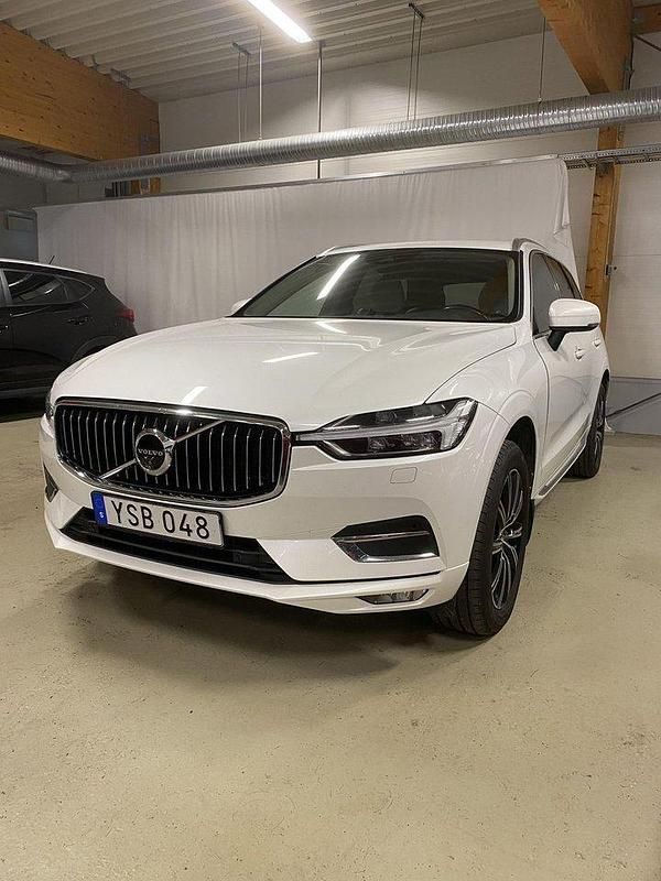 Vit Begagnad 2017 Volvo XC60 Inscription SUV | 349 900 kr - Bild 1/2
