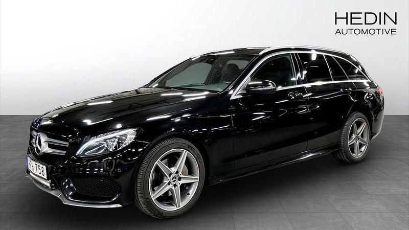 Svart Begagnad 2017 Mercedes C220 AMG Kombi | 189 900 kr (Marknadspris) - Bild 1/4