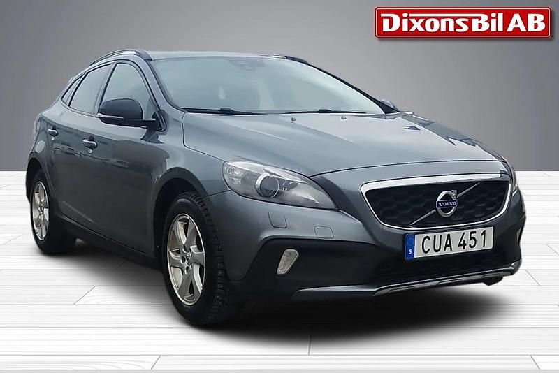 Begagnad Volvo V40 Momentum 152 HK (111 kW) 2015 Grå Halvkombi