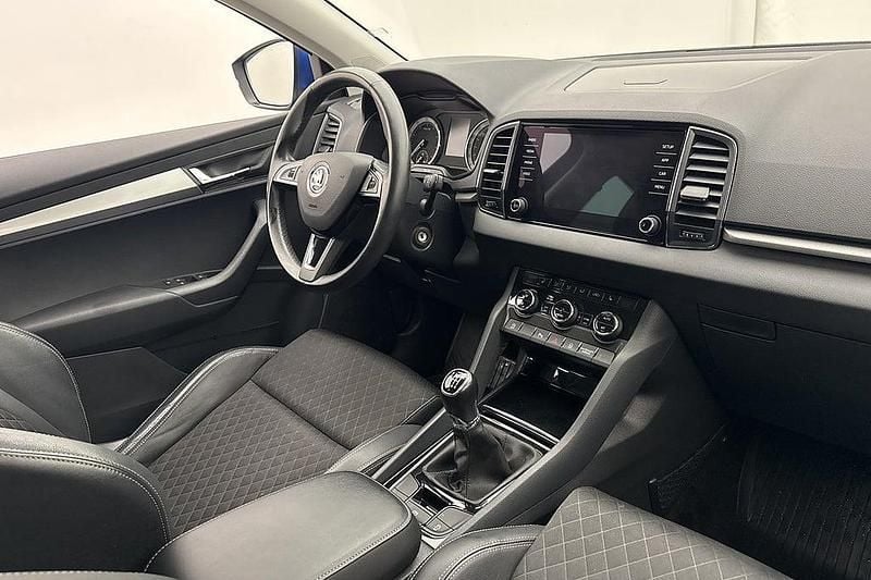 Blå Begagnad 2020 Skoda Karoq SUV | 174 900 kr - Bild 1/2