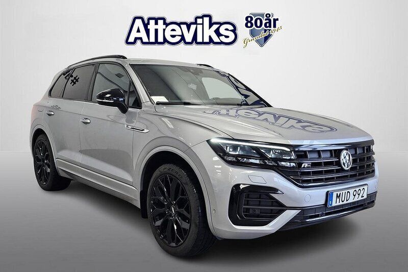 Silver Begagnad 2018 VW Touareg Executive SUV | 468 900 kr (Marknadspris) - Bild 1/4