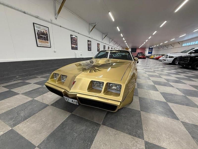 Begagnad Pontiac Firebird 152 HK (111 kW) 1979 Gul Sportkupé