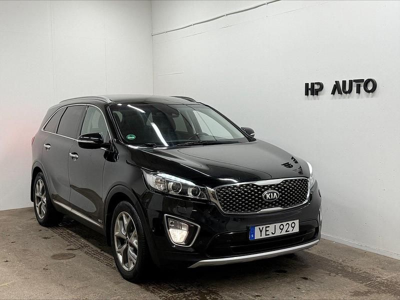 Svart Begagnad 2016 Kia Sorento SUV | 185 500 kr (Marknadspris) - Bild 1/4