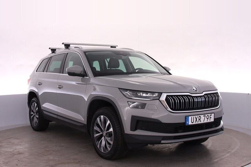 Grå Begagnad 2022 Skoda Kodiaq Style SUV | 329 000 kr (Marknadspris) - Bild 1/4