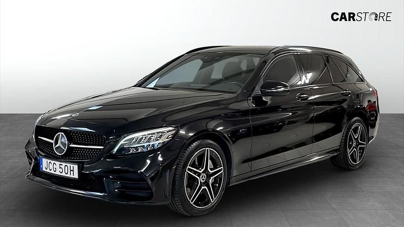 Begagnad Mercedes C300e AMG 306 HK (225 kW) 2021 Svart Kombi