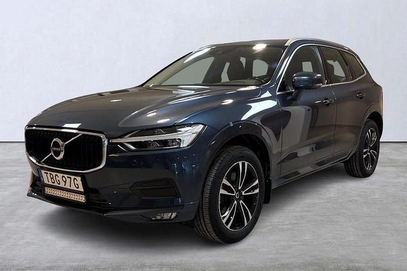 Begagnad Volvo XC60 Momentum 200 HK (147 kW) 2021 Blå SUV