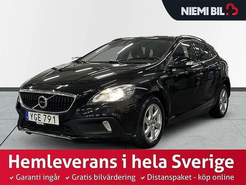 Begagnad Volvo V40 120 HK (88 kW) 2016 Svart Halvkombi