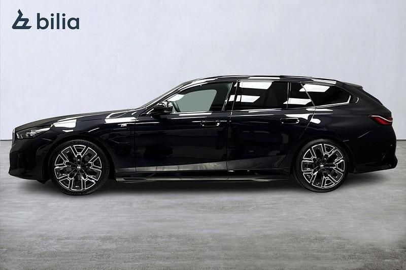 Begagnad BMW 530 M Sport 299 HK (219 kW) 2025 Svart Kombi
