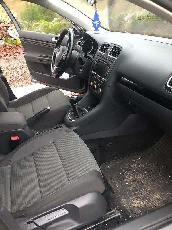 Begagnad VW Golf VII 102 HK (75 kW) 2012 Kombi