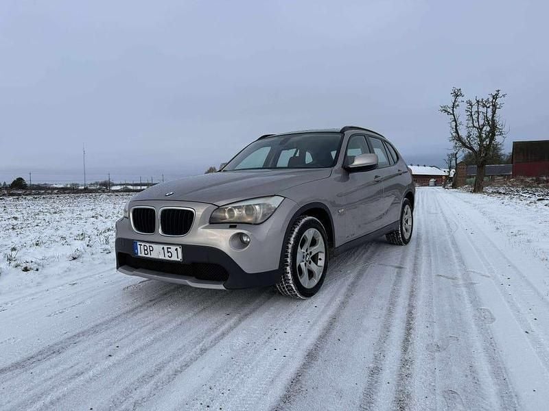 Begagnad 2012 BMW X1 SUV | 85 000 kr (Marknadspris) - Bild 1/4