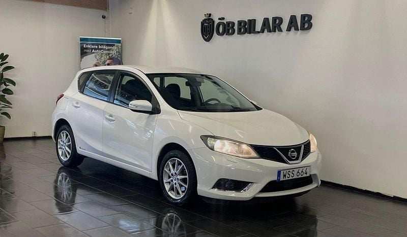 Vit Begagnad 2016 Nissan Pulsar Halvkombi | 89 900 kr (Bra pris) - Bild 1/4