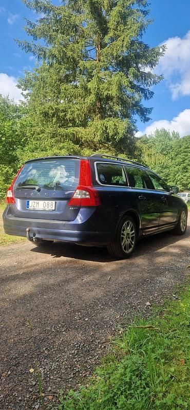 Begagnad 2010 Volvo V70 Kombi | 55 000 kr (Marknadspris) - Bild 1/3