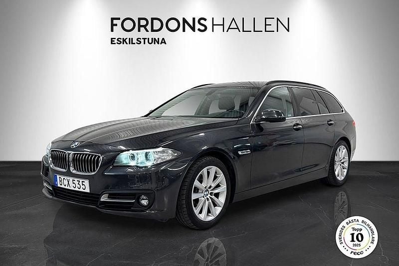 Grå Begagnad 2013 BMW 520 Kombi | 169 900 kr (Marknadspris) - Bild 1/4