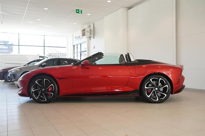 Begagnad MG Cyberster 400 kW (544 HK) 2024 Röd/orange Cab