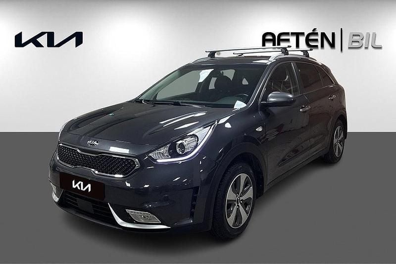 Grå Begagnad 2017 Kia Niro Advance SUV | 169 800 kr (Bra pris) - Bild 1/3