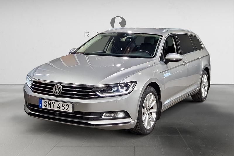 Silver Begagnad 2014 VW Passat GT Kombi | 129 900 kr (Bra pris) - Bild 1/3