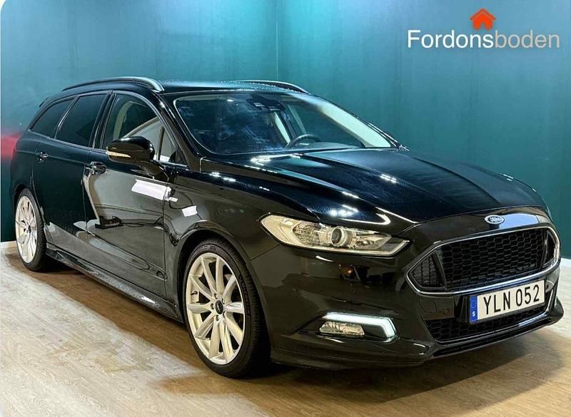 Svart Begagnad 2017 Ford Mondeo ST-Line Kombi | 159 500 kr (Marknadspris) - Bild 1/4