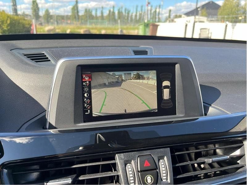 Svart Begagnad 2017 BMW X1 xLine SUV | 170 000 kr (Superpris) - Bild 1/4
