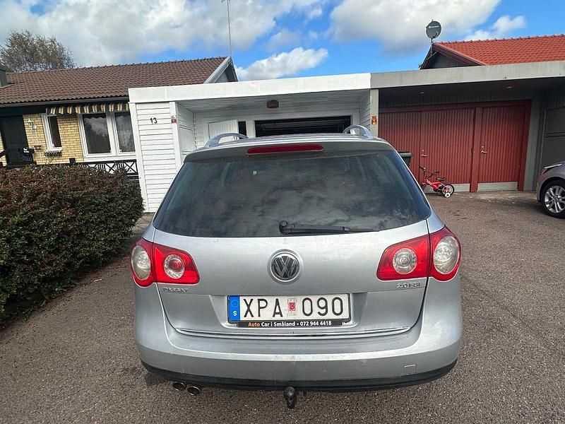 Silver Begagnad 2006 VW Passat Highline Kombi | 45 000 kr (Dyr) - Bild 1/4