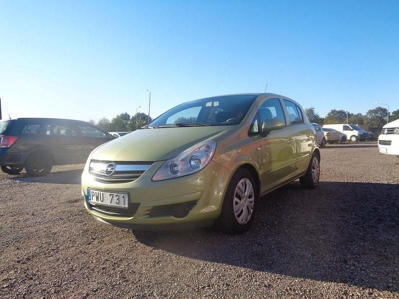 Grön Begagnad 2007 Opel Corsa Halvkombi | 24 900 kr (Marknadspris) - Bild 1/4