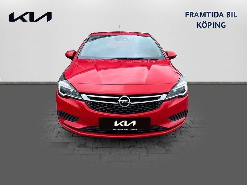 Begagnad Opel Astra Enjoy 126 HK (92 kW) 2015 Röd Halvkombi