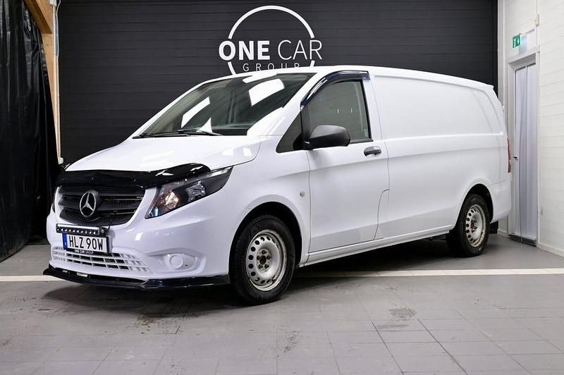 Vit Begagnad 2020 Mercedes Vito Van | 239 800 kr (Lite dyr) - Bild 1/4