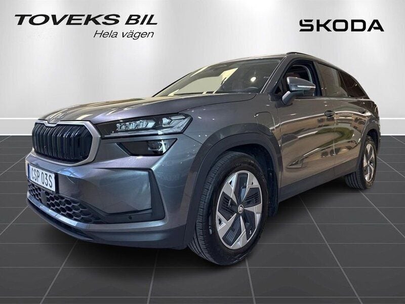 Grå (graphite grey metallic) Begagnad 2024 Skoda Kodiaq Selection SUV | 519 000 kr - Bild 1/4