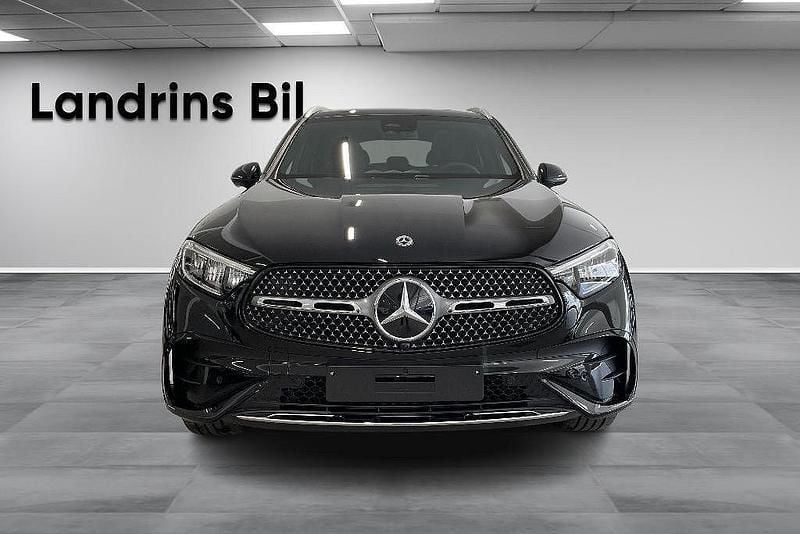 Ny Mercedes GLC300e AMG line 2025 SUV