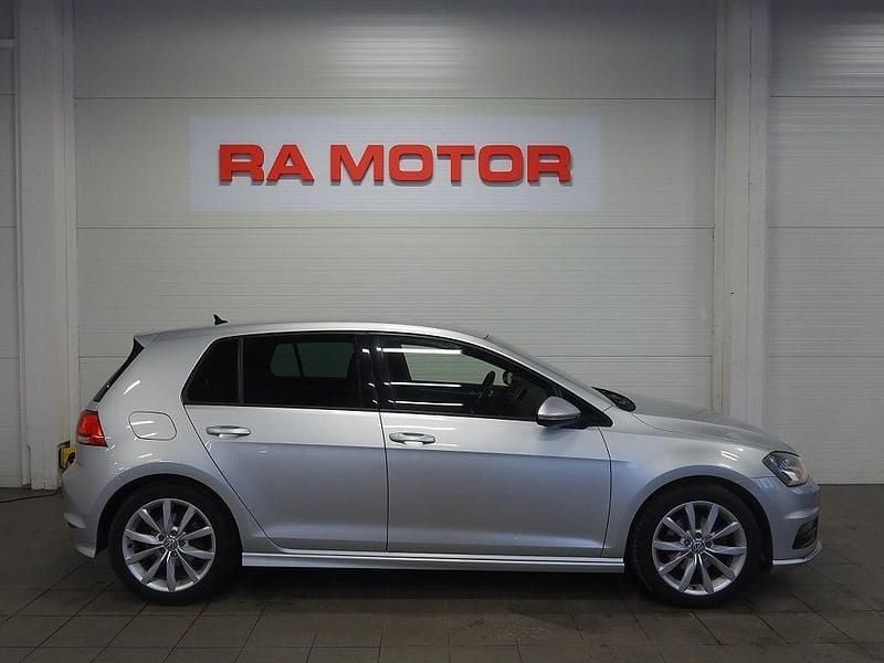 Begagnad VW Golf VII GT 150 HK (110 kW) 2016 Silver Halvkombi