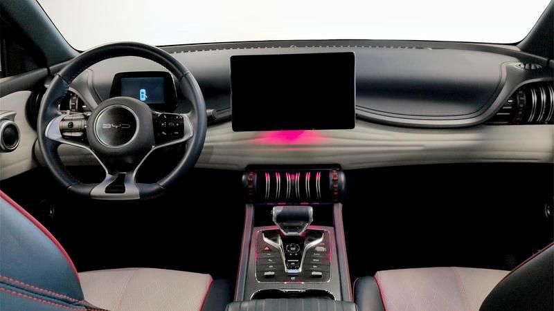 Begagnad BYD Atto 3 Comfort 150 kW (204 HK) 2023 Grön SUV