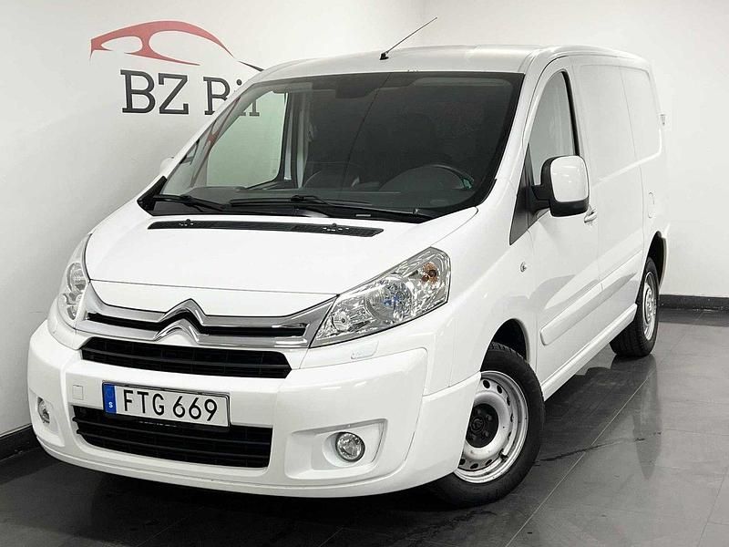 Vit Begagnad 2015 Citroën Jumpy Minibuss | 89 900 kr - Bild 1/4