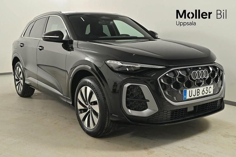 Svart Ny 2025 Audi Q5 S-Line SUV | 689 900 kr - Bild 1/4