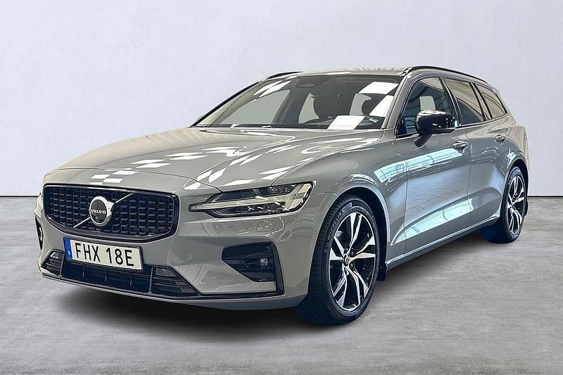Begagnad 2024 Volvo V60 Kombi | 399 900 kr (Dyr) - Bild 1/4