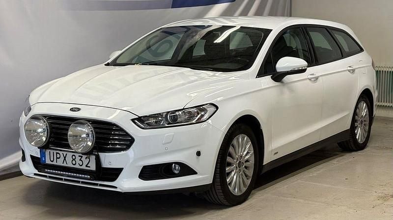 Vit Begagnad 2018 Ford Mondeo Trend Kombi | 154 500 kr (Marknadspris) - Bild 1/4