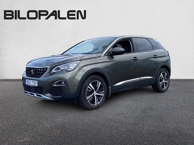 Grå Begagnad 2020 Peugeot 3008 Allure SUV | 195 000 kr (Bra pris) - Bild 1/4
