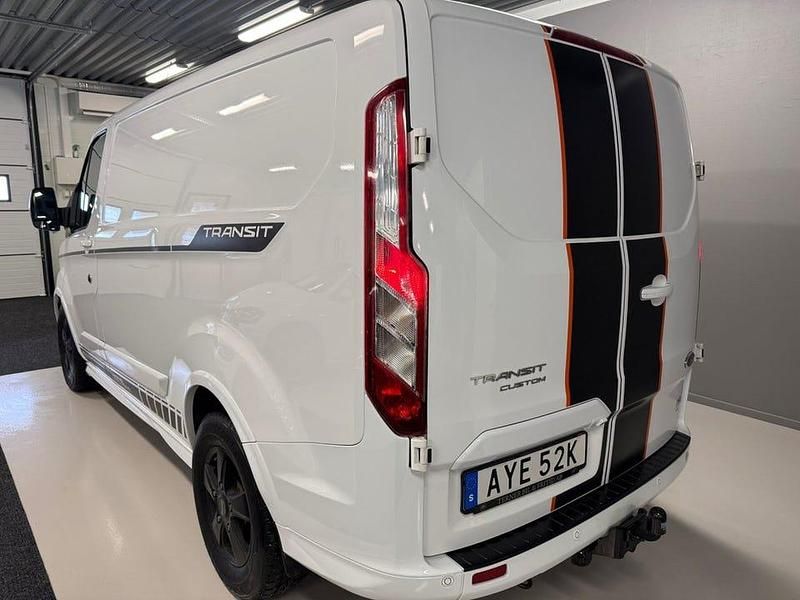 Begagnad Ford Transit Custom Sport 185 HK (136 kW) 2020 Vit