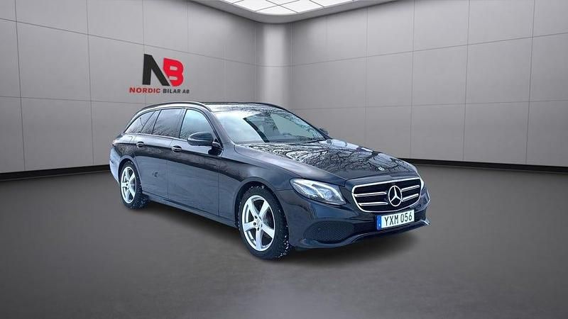 Begagnad Mercedes E220 197 HK (144 kW) 2017 Svart Kombi