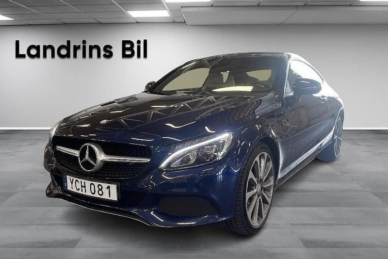 Blå Begagnad 2016 Mercedes C300 AMG line Sportkupé | 249 000 kr (Marknadspris) - Bild 1/4