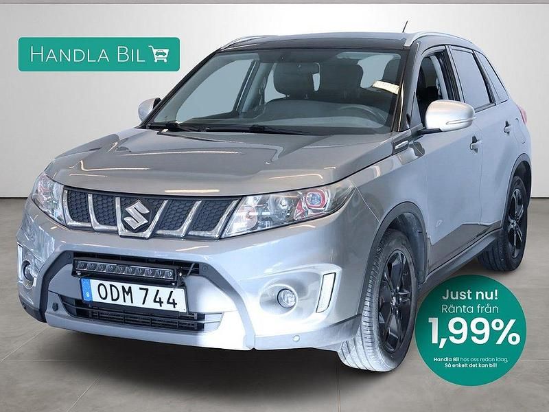 Mörkgrå Begagnad 2016 Suzuki Vitara SUV | 169 900 kr (Marknadspris) - Bild 1/4