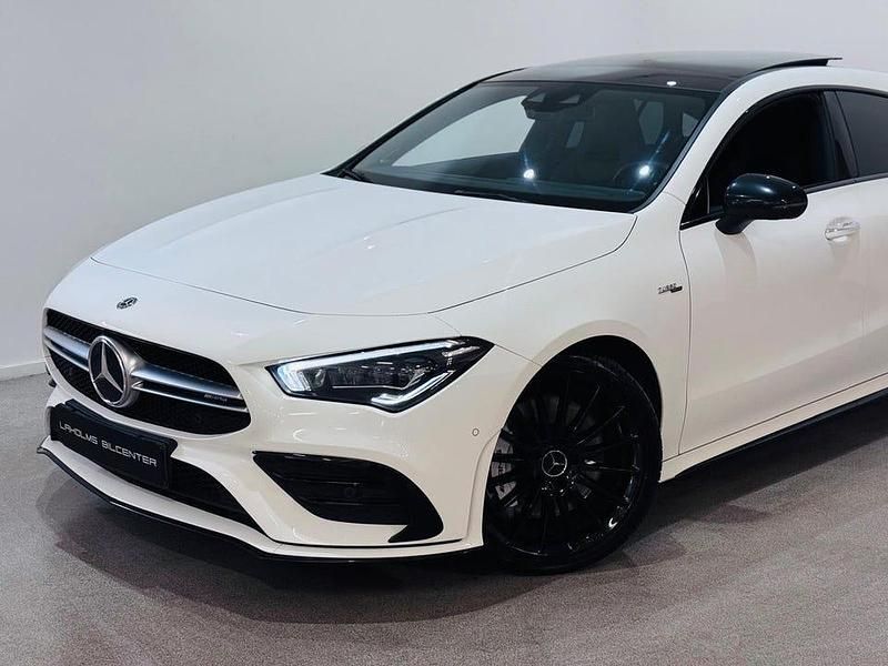 Begagnad Mercedes CLA35 AMG Shooting Brake AMG 306 HK (225 kW) 2020 Vit Kombi
