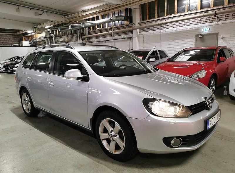 Begagnad VW Golf 102 HK (75 kW) 2009 Silver Kombi