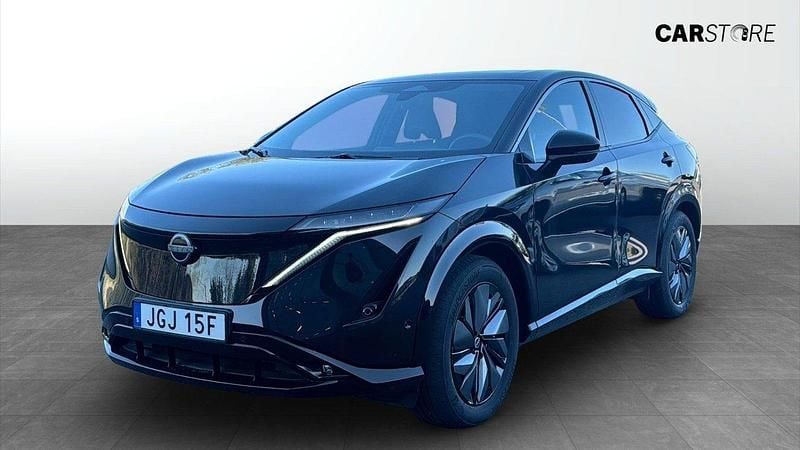 Svart Begagnad 2024 Nissan Ariya 360º SUV | 399 900 kr (Bra pris) - Bild 1/4