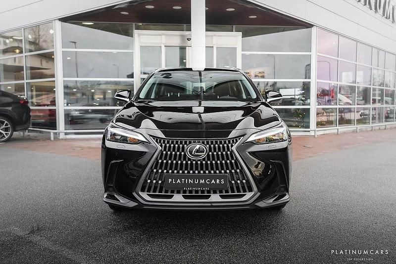 Begagnad Lexus NX350h 242 HK (177 kW) 2025 Svart SUV