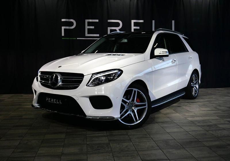 Vit Begagnad 2017 Mercedes GLE350 AMG line SUV | 489 000 kr (Bra pris) - Bild 1/4