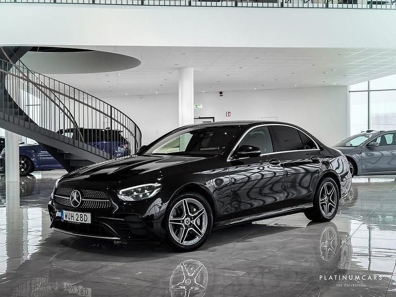 Svart Begagnad 2022 Mercedes E300 AMG Sedan | 379 000 kr (Marknadspris) - Bild 1/4