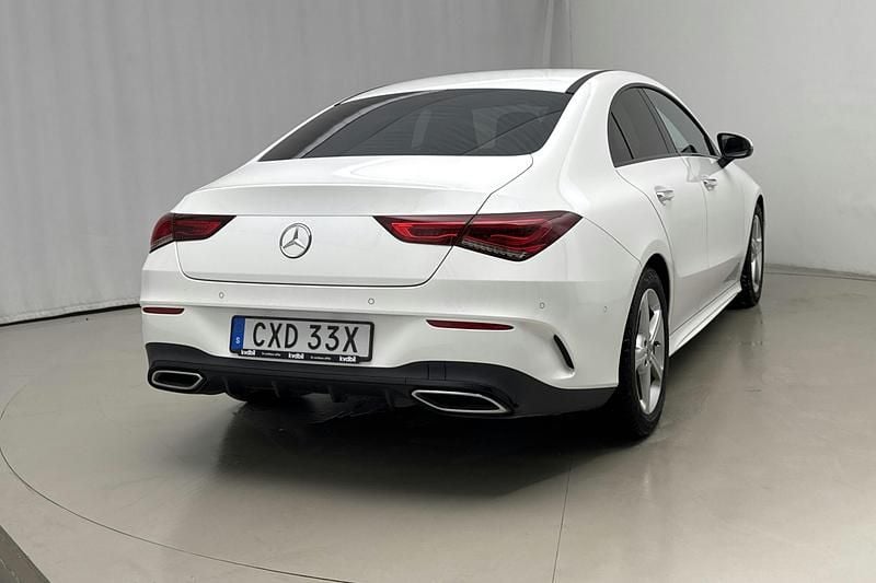 Begagnad Mercedes CLA200 AMG line 163 HK (119 kW) 2022 Vit Sportkupé