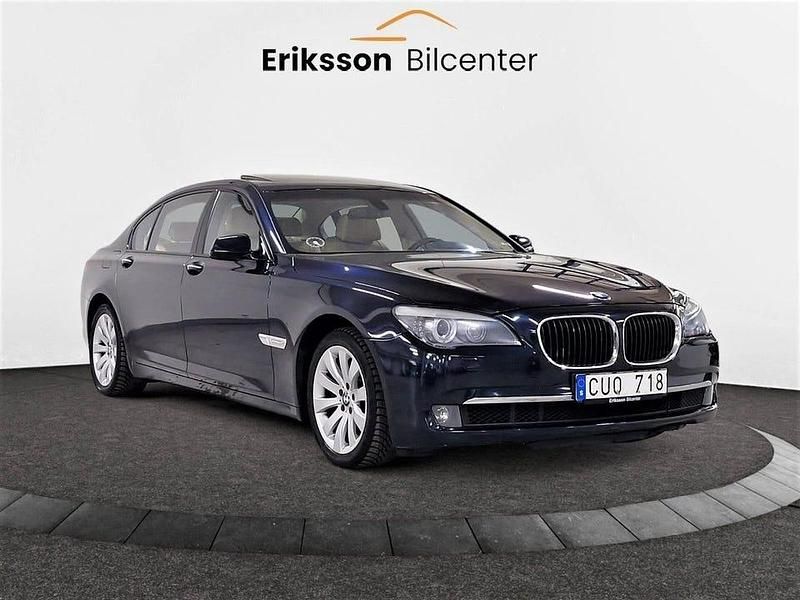 Begagnad BMW 740L 327 HK (240 kW) 2009 Mörkblå (blå) Sedan