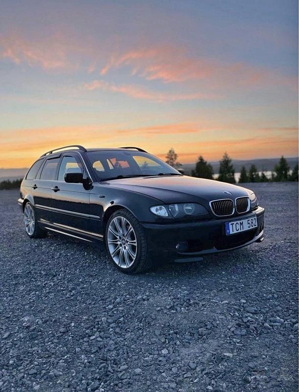 Svart Begagnad 2002 BMW 320 M Sport Kombi | 26 000 kr (Marknadspris) - Bild 1/1